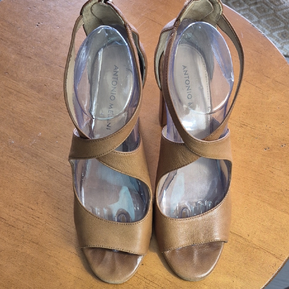 Antonio Melani Brown Strappy Heels. Sz 8